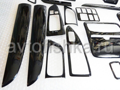 Toyota Land Cruiser Prado 120 (02-) накладки в салон автомобиля под дерево, цвет черный рояль (piano black), комплект 24 предмета.