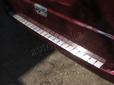Mercedes Viano Vito (04-14) накладка на задний бампер профилированная с загибом, нержавеющая сталь
