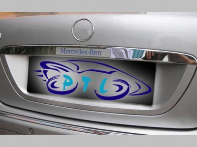 Mercedes S W220 (98-) накладка из нержавеющей стали на ручку крышки багажника со светящейся надписью "Mercedes-Benz"