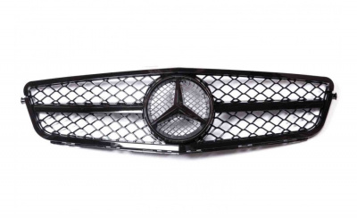 Mercedes C-class W204 (08-) седан решетка радиатора черная со звездой, дизайн AMG