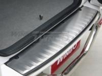 Toyota RAV4 (09-) накладка на задний бампер из нержавеющей стали
