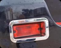 Toyota Highlander (2011-2013) хромированная рамка на заднюю противотуманную фару