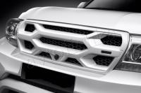 Toyota Land Cruiser 200 (07-15) решетка радиатора  Agressor
