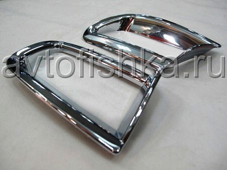Toyota Land Cruiser Prado 150 (2010-) хромированные накладки на противотуманные фонари заднего бампера, комплект 2 шт.