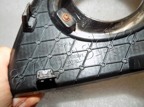 Lexus LX570 (07-12) накладки на противотуманные фары SPORT, с хром окантовкой