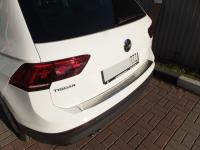 Volkswagen Tiguan (17–) Накладка на задний бампер, нерж.