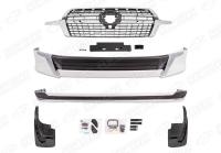 Toyota Land Cruiser LC 200 (2 рестайлинг) 2015 - н.в. Обвес Executive Lounge 2021 белый перламутр Toyota Land Cruiser 200 рестайлинг.