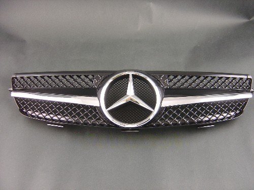 Mercedes CLK W209 (03-09) решетка радиатора черная со звездой, дизайн Big Star, стиль SL-class 2008 года