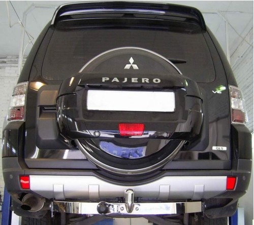 Mitsubishi Pajero (07–) Фаркоп (тягово-сцепное устройство) (50/1500кг) оцинкованный с двойной нержав. пластиной (с логотипом), бензиновый