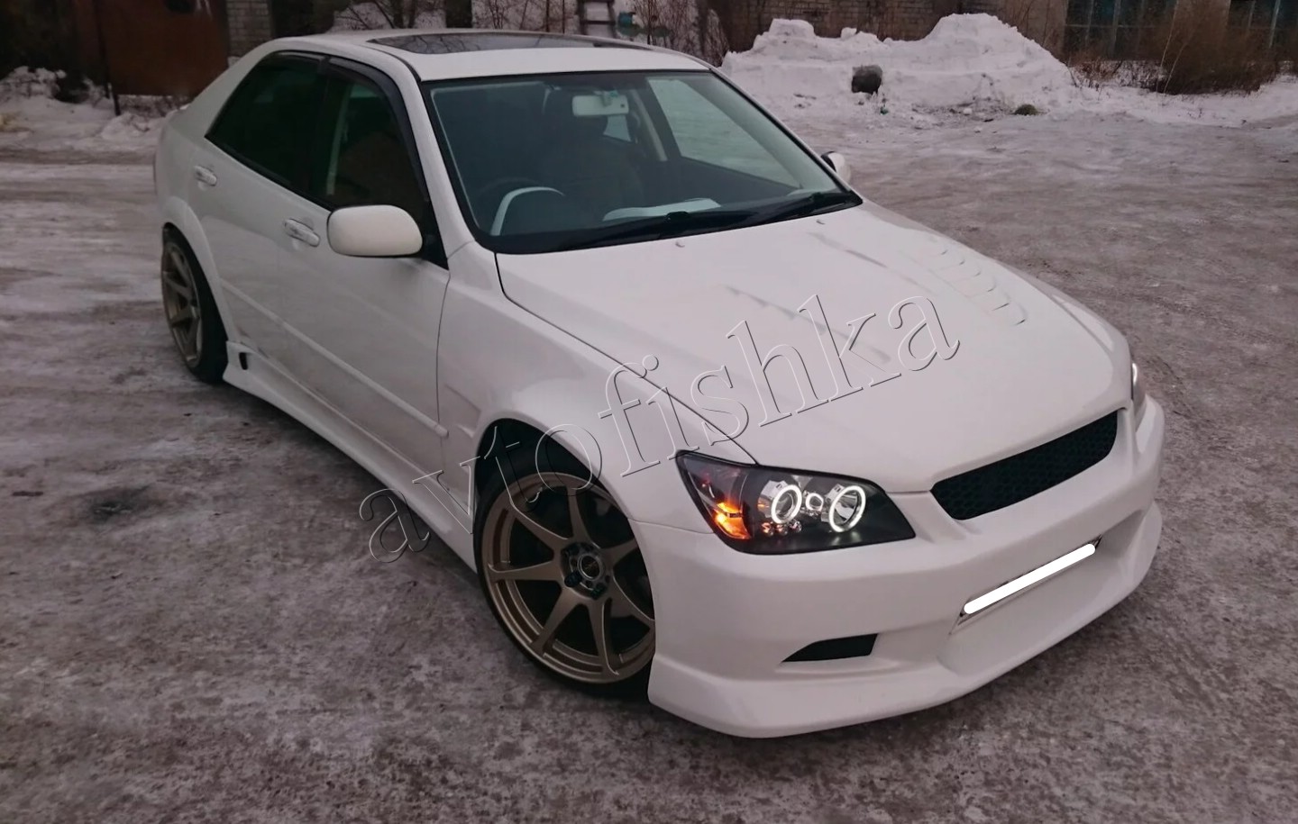 Lexus IS 200, IS300, IS300 Sportcross, Toyota Altezza (98-05) Пластиковые  крылья Shick купить в Москве - Автофишка