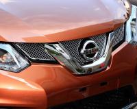Nissan X-Trail (14–) Декоративная накладка на решетку радиатора, 3 части, хром