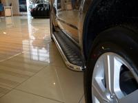 Subaru Forester (08–) Пороги с площадкой 42 мм