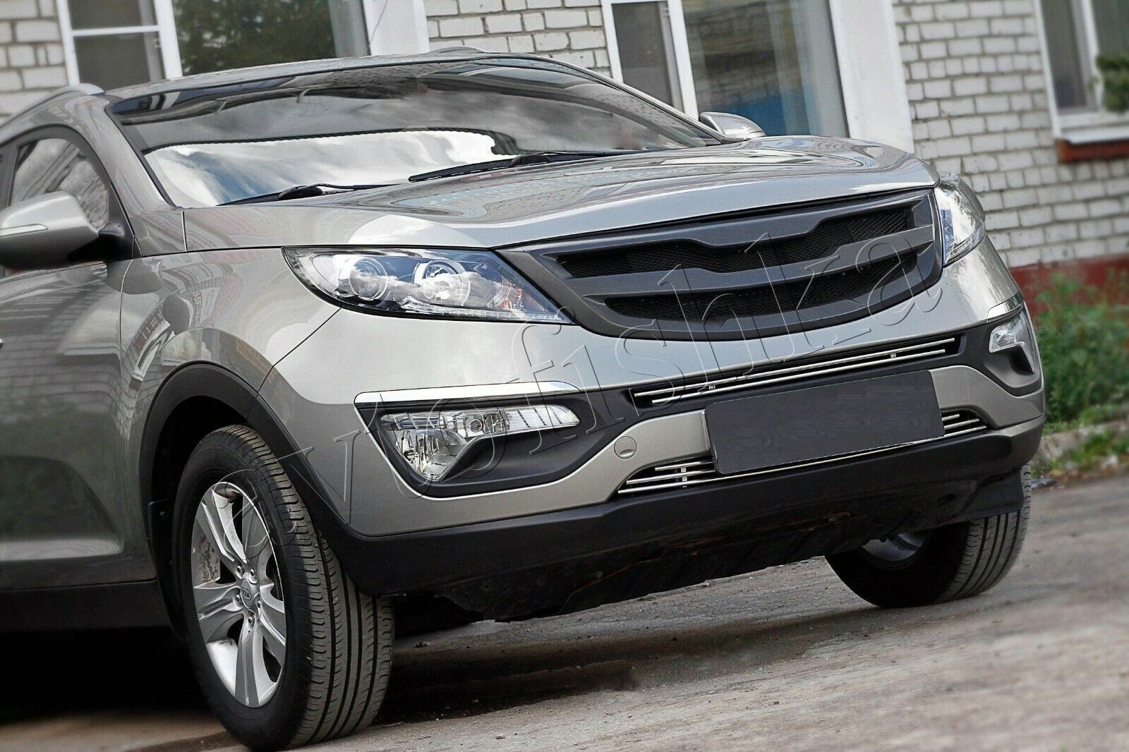 Kia Sportage 3 (10 – 16) Решетка радиатора Roadruns в г.Москве