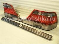 Mercedes S W140 (92-99) фонари задние светодиодные красно-тонированные, с центральным молдингом, комплект лев.+прав.