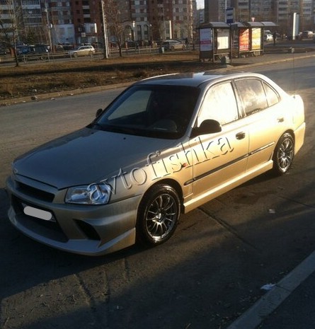 Hyundai Accent (01-12) Накладки на пороги