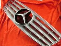 Mercedes E W211 (02-06) решетка радиатора серебристая, дизайн Big Star "Авангард" (Avangard).