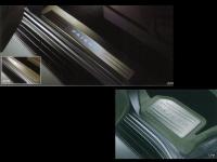 Mitsubishi Pajero 3 и 4 накладки на передние и задние внутренние пороги с логотипом "Pajero" из нержавеющей стали, оригинал MMC, к-кт 4 шт.