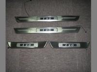 Hyundai i30 накладки порогов дверных проемов из нержавеющей стали с подсветкой, комплект 4 шт.