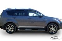 Защита штатных порогов Arbori d76 с проступями MITSUBISHI OUTLANDER XL 2006-2010