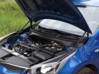 Kia Rio (17–) Упор капота (комплект)