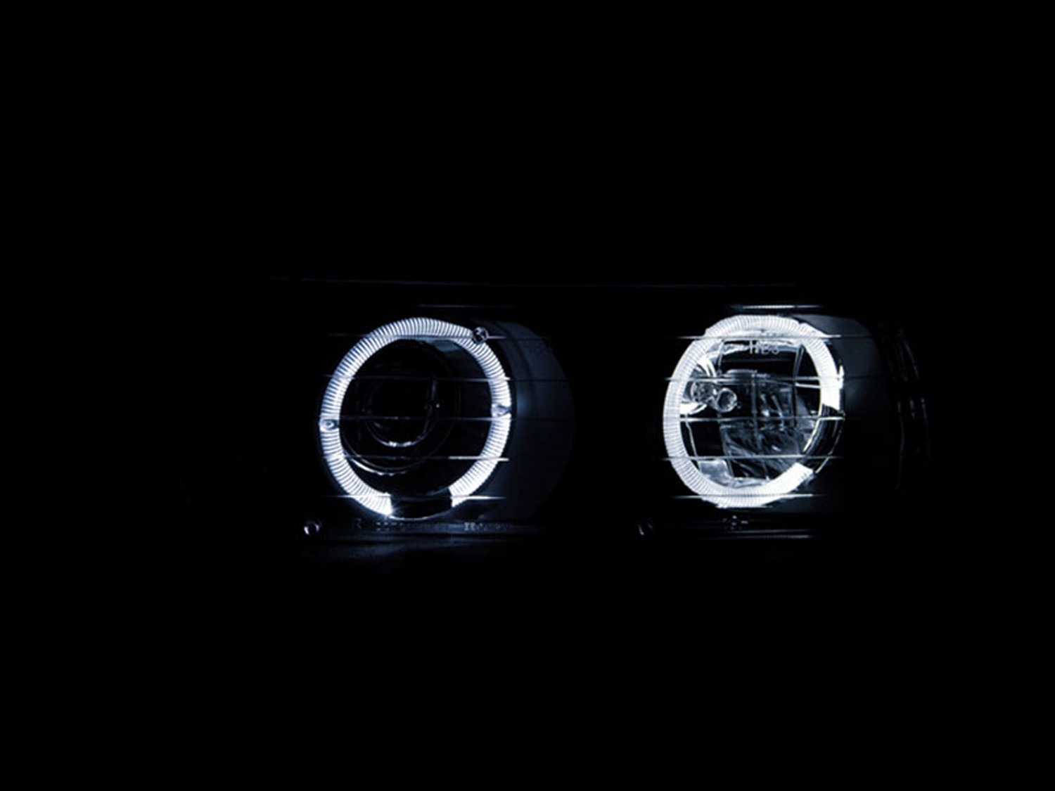 Проектор halo. Bright Black Halo led Projector Headlights. Projected Headlights. Headlights Lights out.