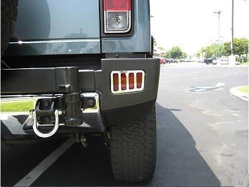 Hummer H2 (02-08) хромированные алюминиевые накладки на фонари заднего бампера, комплект 2 шт.