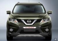 Nissan X-Trail (14–) Накладка на передний бампер, с логотипом.