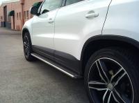 Volkswagen Tiguan (08–/11–) Пороги OEM