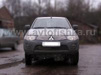 Mitsubishi L200 Triton, Club Cab (10-) накладка на решетку радиатора