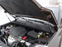 Geely Emgrand X7 (13–) Упор капота (комплект)