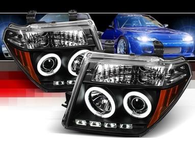 Nissan Pathfinder III, Navara (05-10) передние фары линзовые черные, со светящимися ободками, комплект 2 шт.
