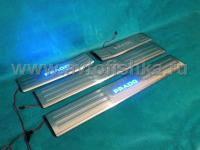 Toyota Land Cruiser Prado 150 (09-) накладки на пороги передних и задних дверных проемов со светящейся надписью "PRADO", нержавеющая сталь