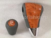 Toyota Land Cruiser 100 (98-03) ручки на рычаги переключения передач АКПП, светлое дерево серая кожа с хромом, под прямой селектор, с боковым фиксатором