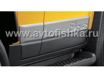 Toyota FJ Cruiser молдинги боковые на двери