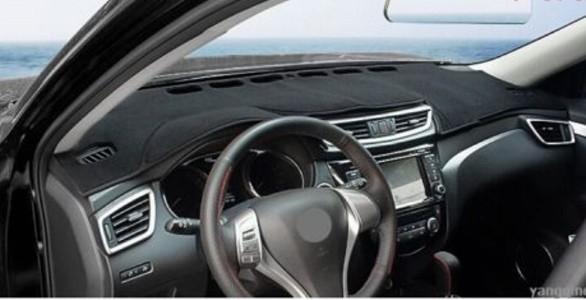 Nissan X-Trail (14–) Коврик от солнца на приборную панель
