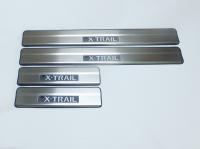 Nissan X-Trail (14–) Накладки на дверные пороги с логотипом и LED подсветкой, нерж., OEM стиль.