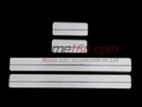 Ford Fiesta (08-) хэтчбек накладки порогов дверных проемов из нержавеющей стали с подсветкой, комплект 4 шт.