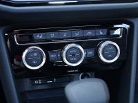 Volkswagen Tiguan (17–) Окантовка на ручки кондиционера, 3 части, серебристый цвет