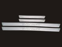 Volkswagen Golf 5 (2003-2008) накладки из нержавеющей стали на внутренние пороги дверей