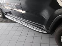 Jeep Grand Cherokee (11–/13–) Пороги OEM