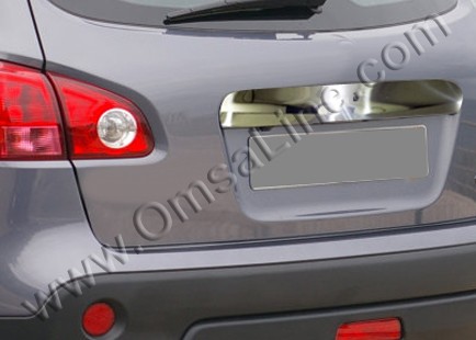 Nissan Qashqai (07–13) Накладка над номером на крышку багажника, нерж. (с отверстием под сенсор)