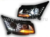 Chevrolet Cruze (08-) черные линзовые передние фары со светящимися ободками и диодной подсветкой в стиле Volkswagen, комплект 2 шт.