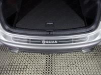 Volkswagen Tiguan (17–) Накладка на задний бампер (лист шлифованный надписьTiguan)