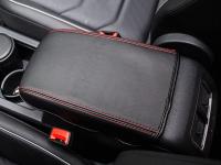 Volkswagen Tiguan (17–) Накидка на крышку подлокотника, кожзам. Цвет шва черный.