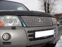 Mitsubishi Pajero 3 (03-06) накладка на решетку радиатора