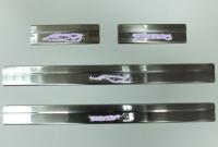 Toyota RAV4 (13–) Накладки на дверные пороги, нерж, 4 части (с надписью)