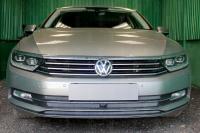 Volkswagen Passat (15–) Защита радиатора, хром (3 части) с фронтальной камерой ( B8 1.8 TSI)