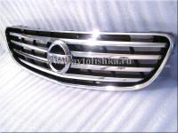 Nissan Maxima QX III (00-06) решетка радиатора черная с хромом.