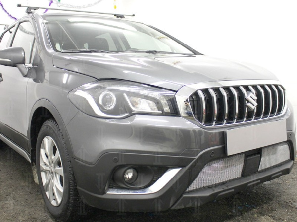 Suzuki SX4 (16–) Защита радиатора, хром