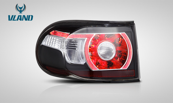 Toyota FJ Cruiser (07-15) фонари задние светодиодные, внутри черные, комплект 2 шт.